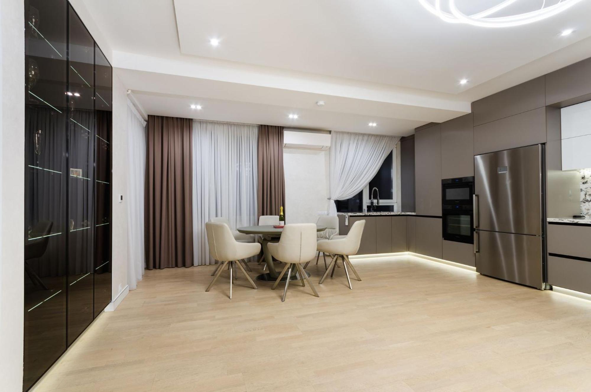 צ'יסינאו Luxury Apartment Close To The City Centre מראה חיצוני תמונה
